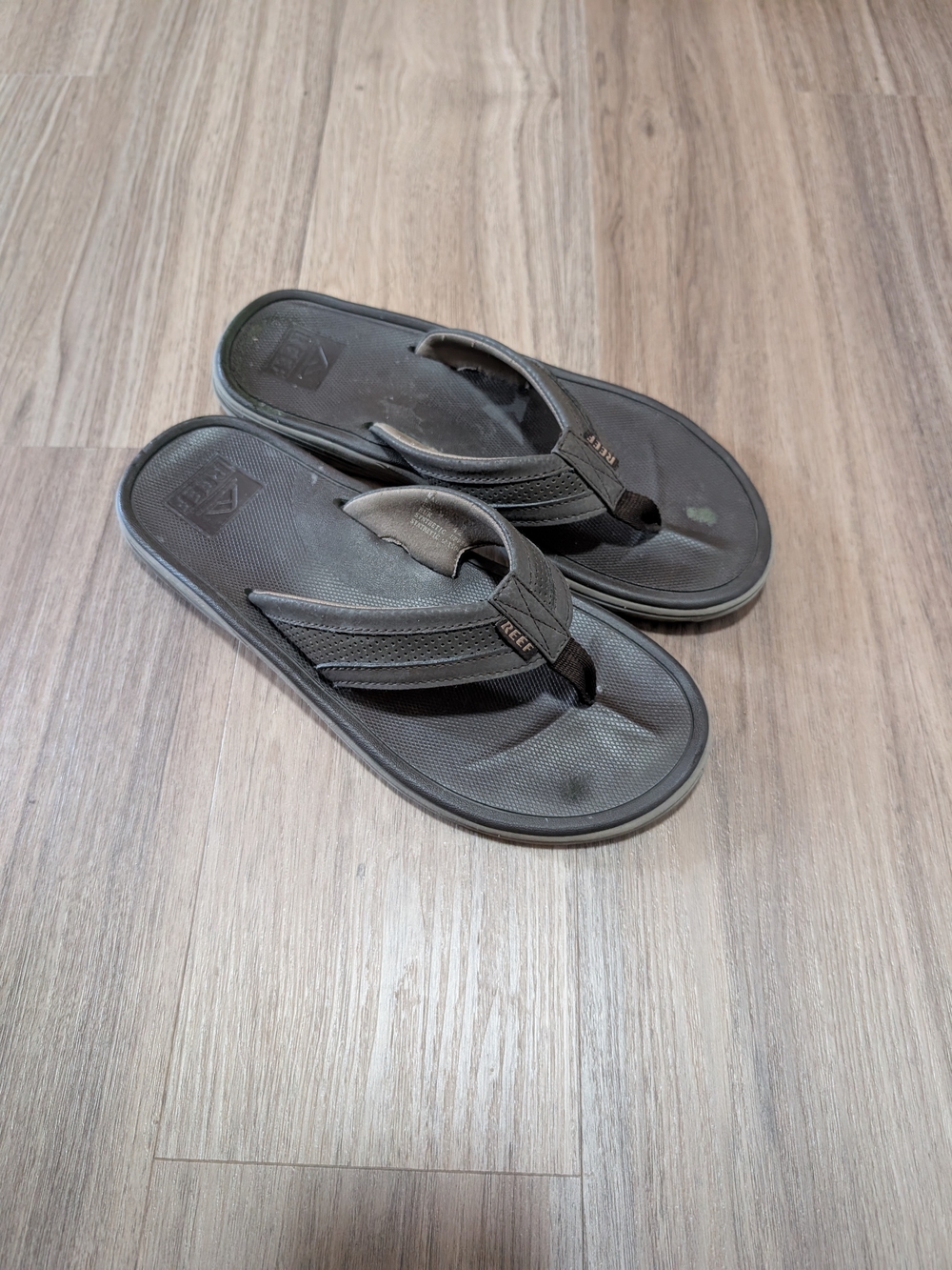 Reef Men’s Flip-Flop Sandals with Textured Footbed